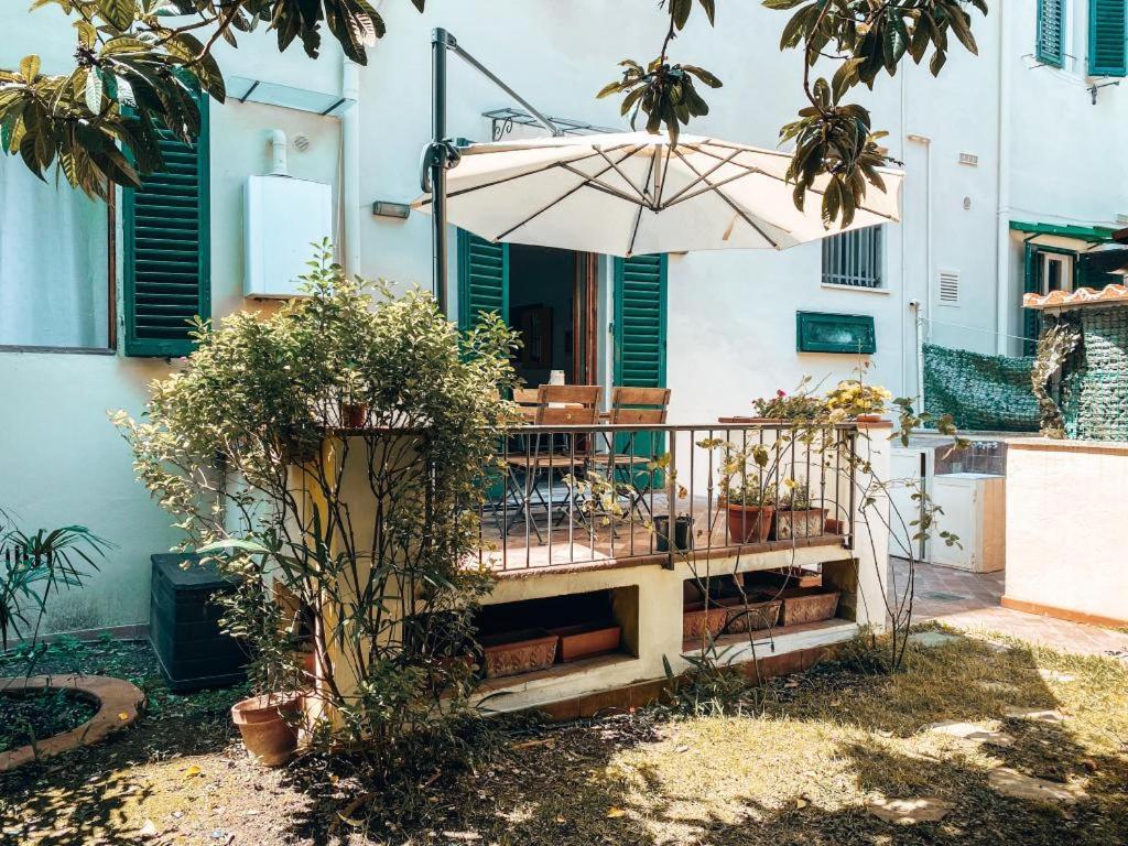 Il Nespolo By Monteverdi Apartments Firenze Bagian luar foto